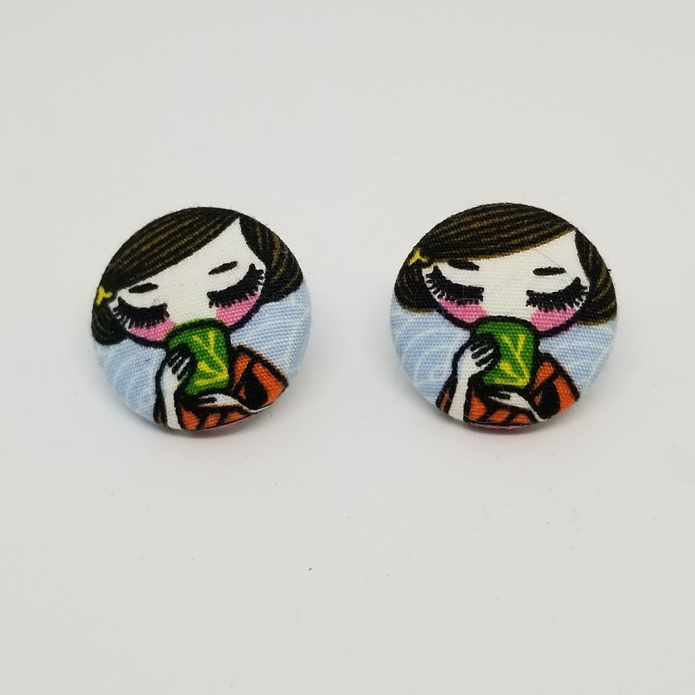 💥3for15!💥Adorable Fabric Button Earrings Girl